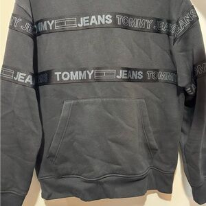 Tommy Hilfiger Gray Crewneck Sweater